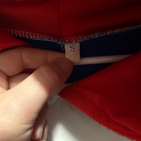 Adult shark pajamas - Picture 2 of 3